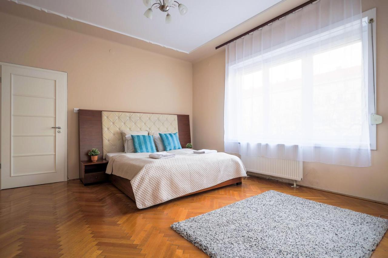 Downtown Vintage Home By Bella Budapest Kültér fotó